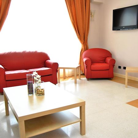 Hotel Sextum Bientina Екстер'єр фото