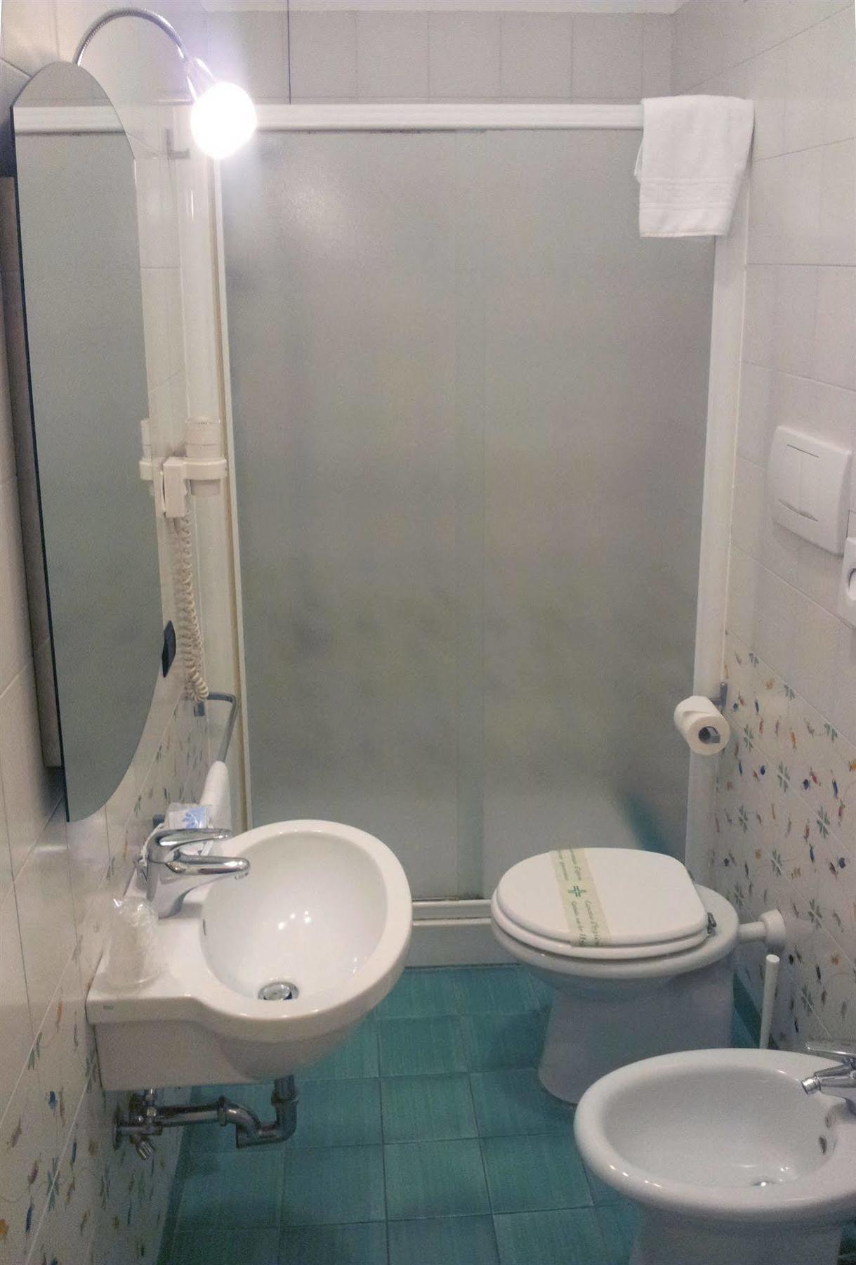 Hotel Sextum Bientina Екстер'єр фото